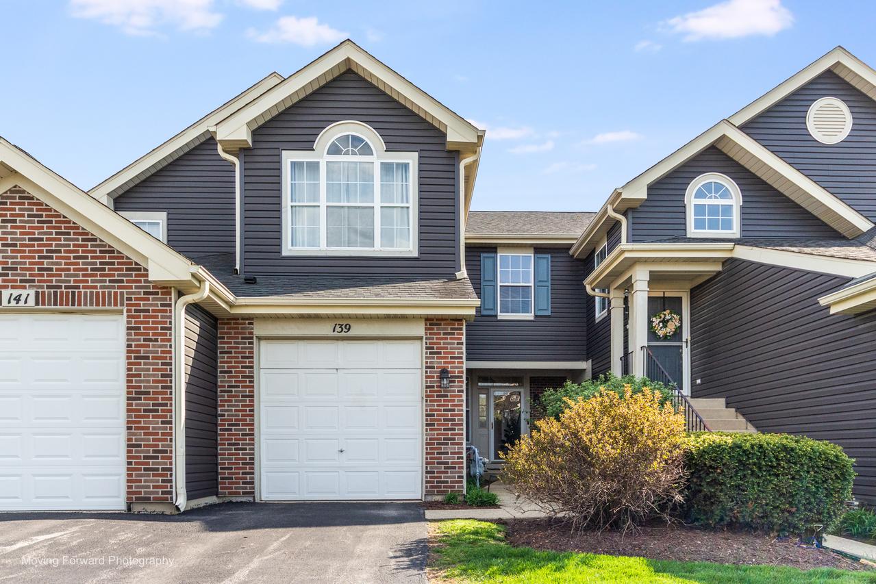 139 E Lake Ridge Dr., Glendale Heights, IL 60139