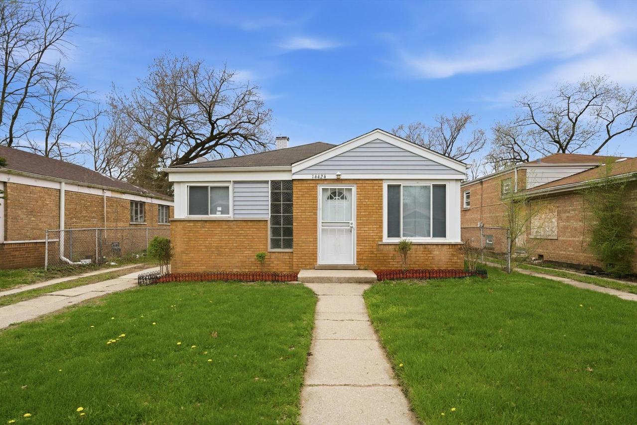 14424 University Ave., Dolton, IL 60419