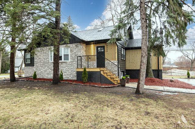 New Homes with Master Bedrooms on the 1st Floor in Hickory Hills: April 18th to April 24th