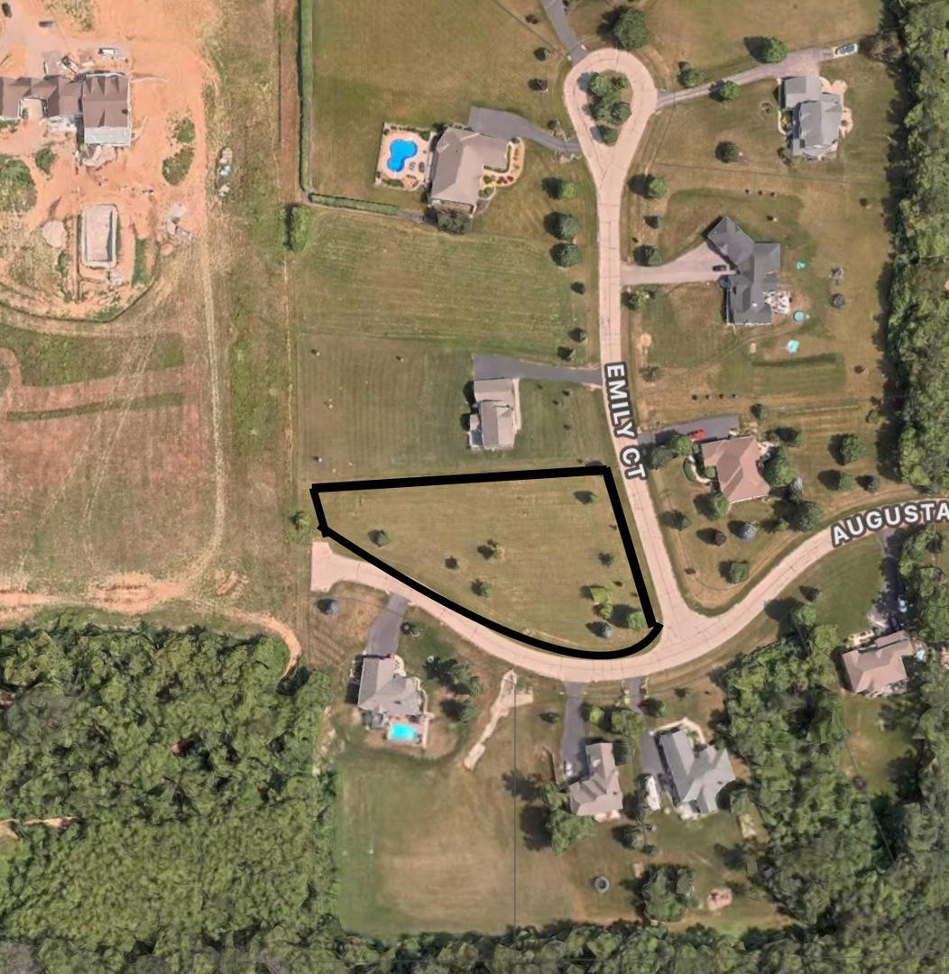 11601 Emily Ct., Spring Grove, IL 60081