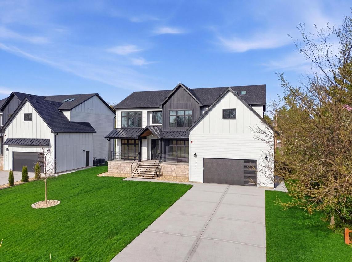 10226 S 81st Ave., Palos Hills, IL 60465