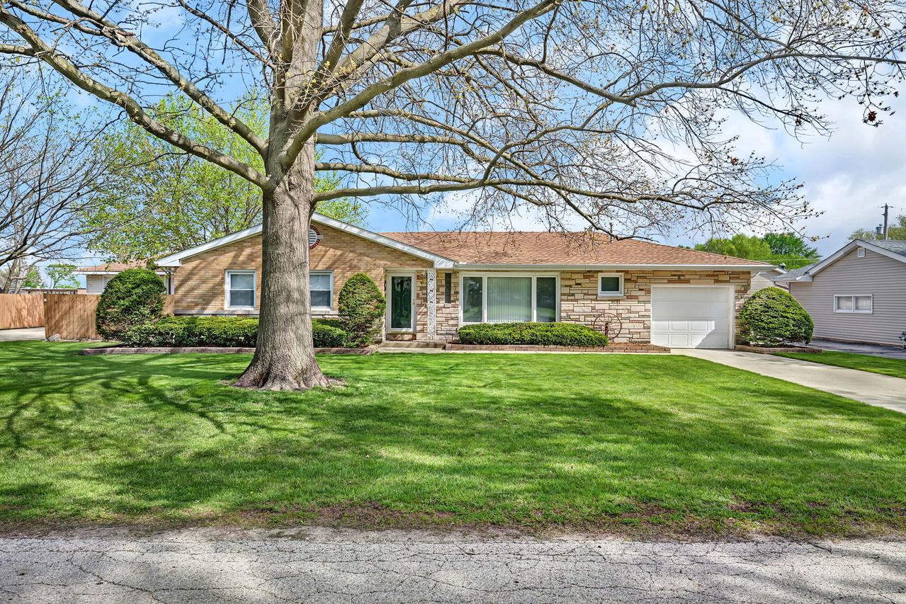 1010 Harmony Ave., Mazon, IL 60444