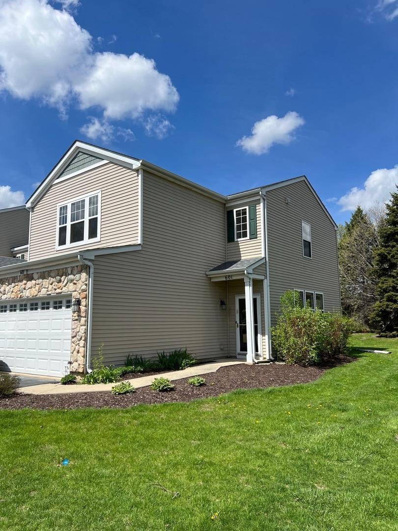 601 Blackstone Ct., Aurora, IL 60504