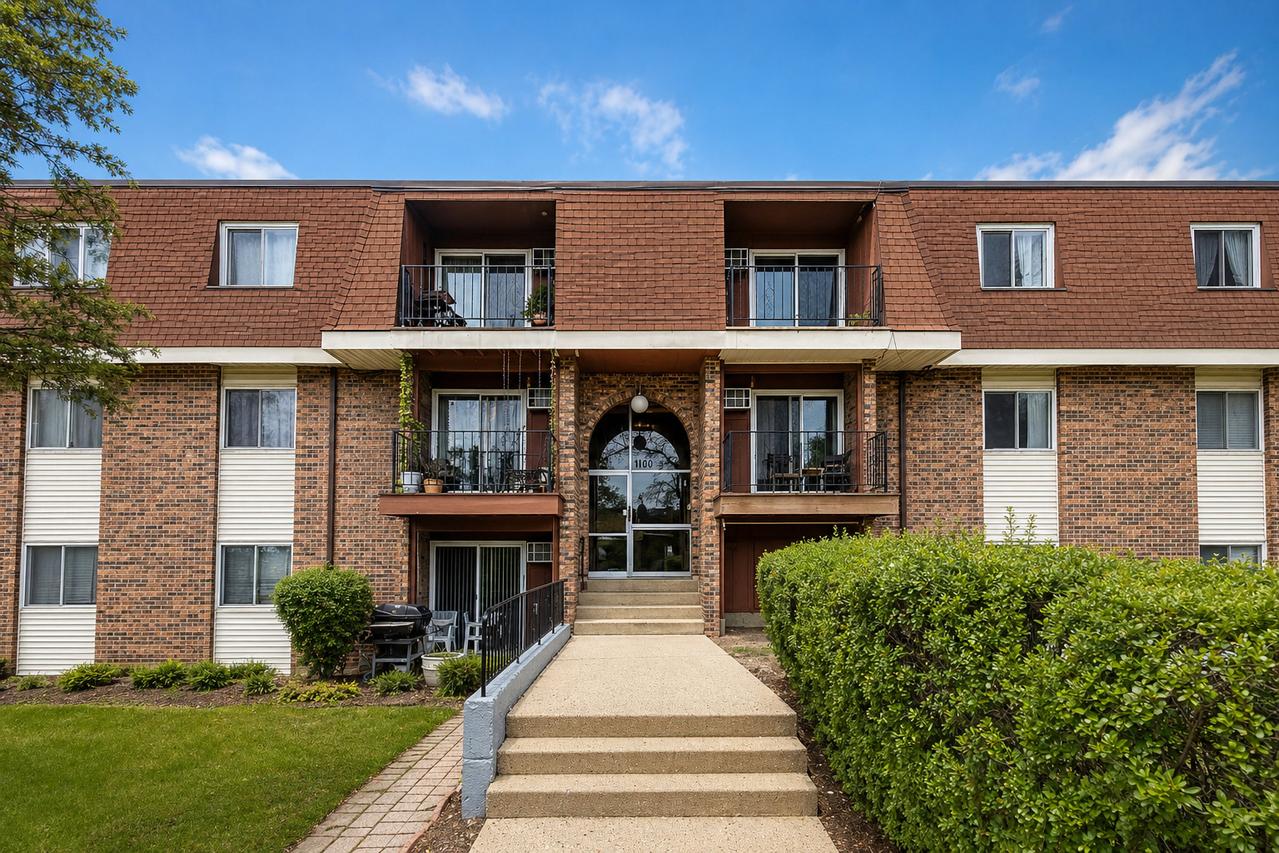 1160 Valley Ln. #205, Hoffman Estates, IL 60169