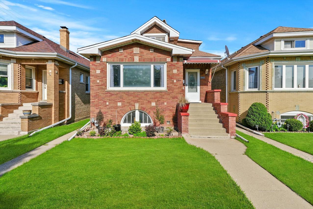 3133 N 77th Ct., Elmwood Park, IL 60707