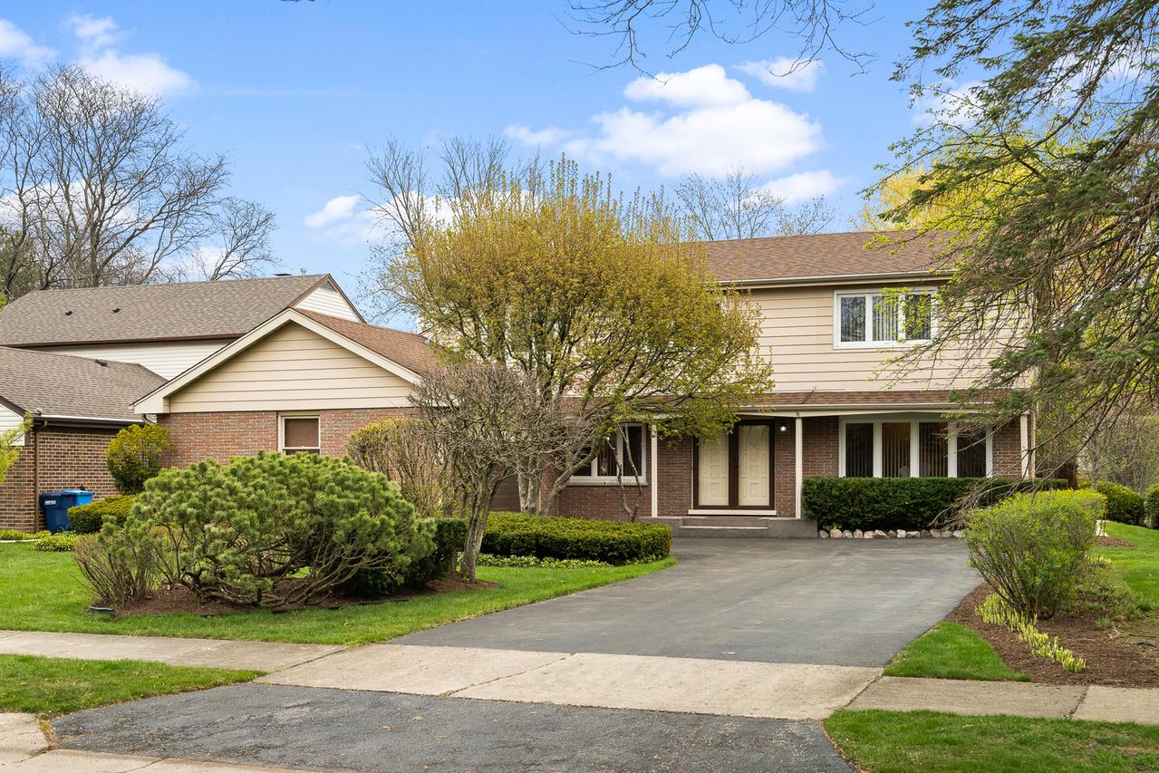 1837 Eastwood Ave., Highland Park, IL 60035