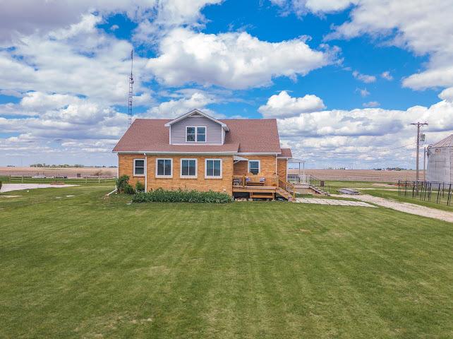 2950 County Road 1100, El Paso, IL 61738