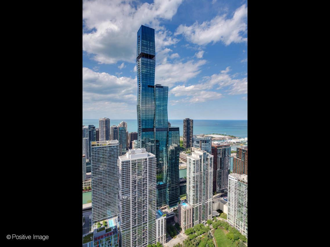 363 E Wacker Dr. #7301, Chicago, IL 60601