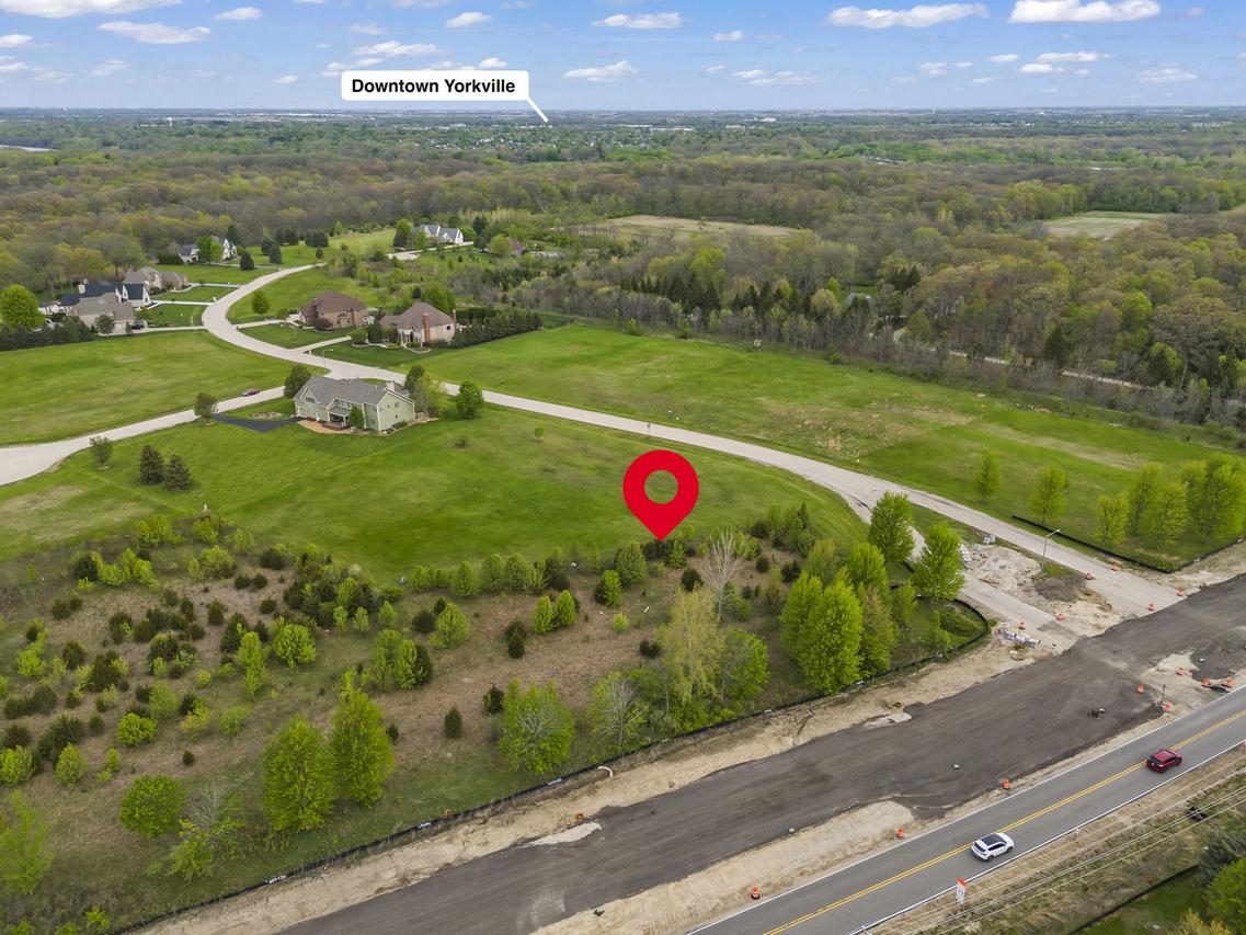 8032 Shadow Creek Ln., Yorkville, IL 60560