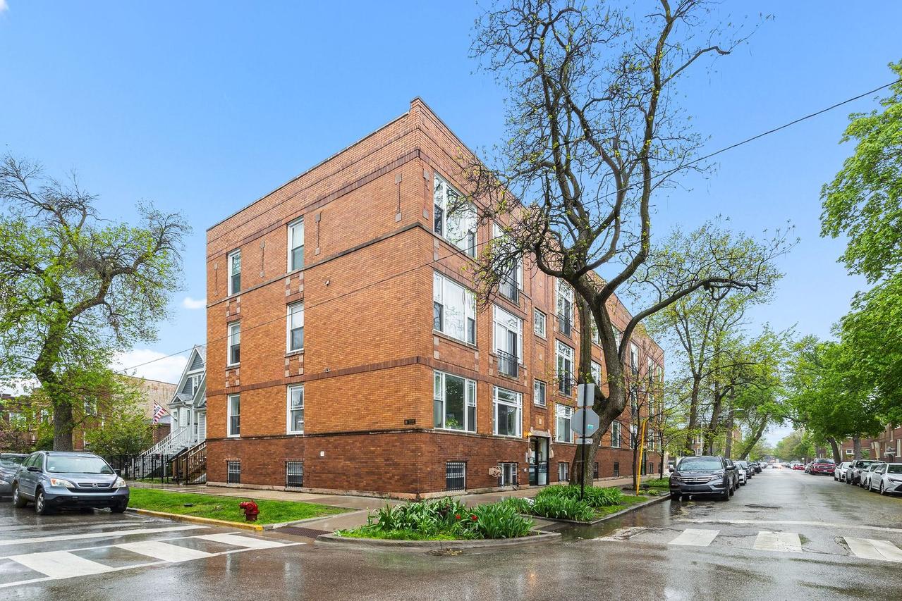 3841 W Altgeld St. #3, Chicago, IL 60647