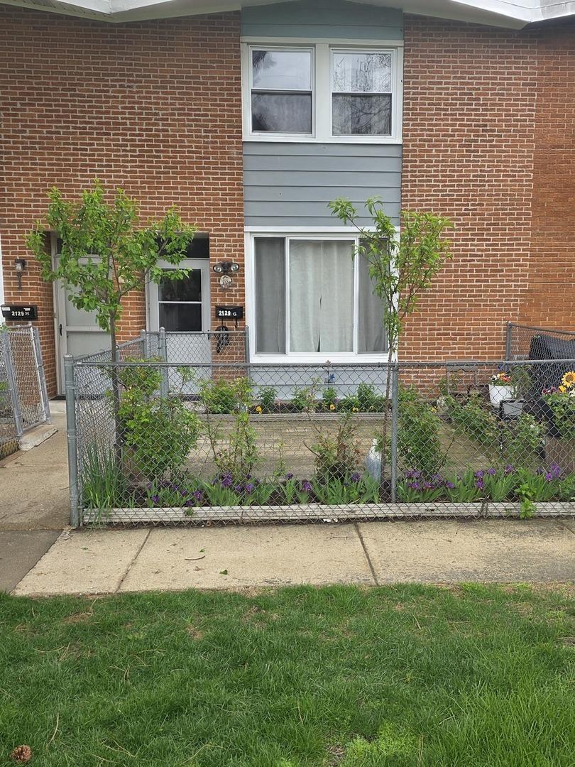 2129 Ash St. #G, Des Plaines, IL 60018