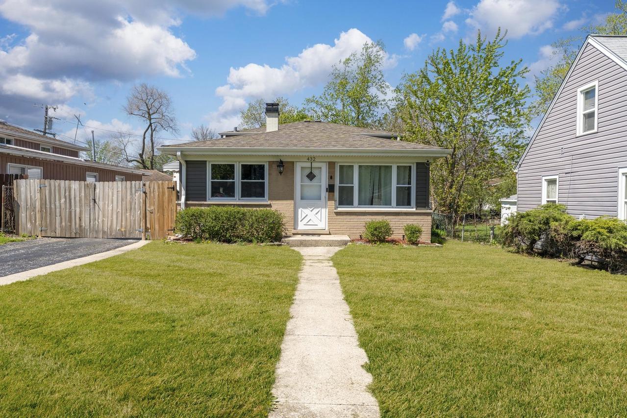 432 N Michigan Ave., Villa Park, IL 60181