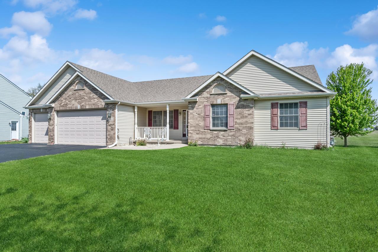 1305 W Northwind Dr., Sandwich, IL 60548