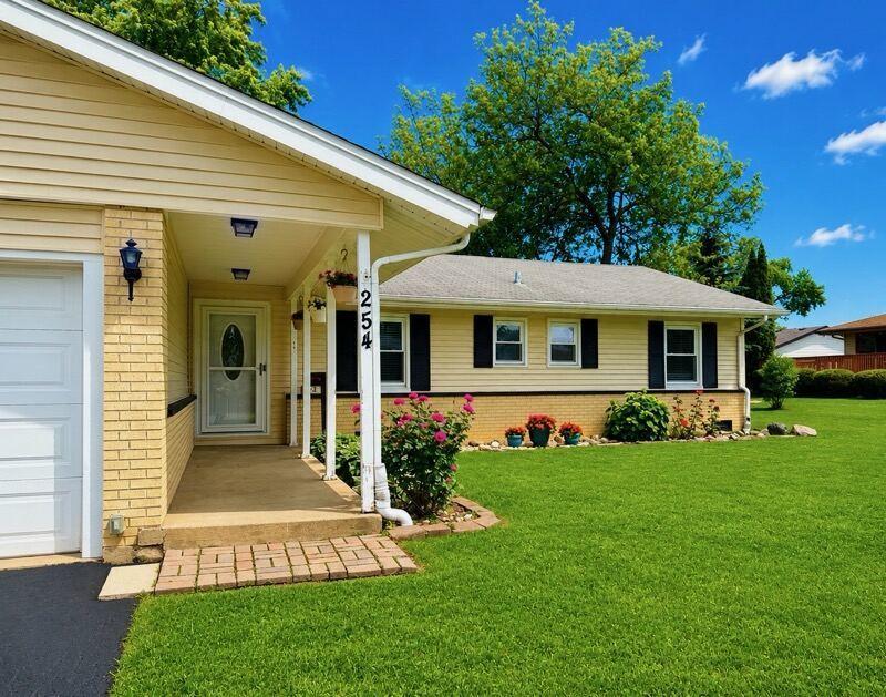254 Placid Way, Elk Grove Village, IL 60007