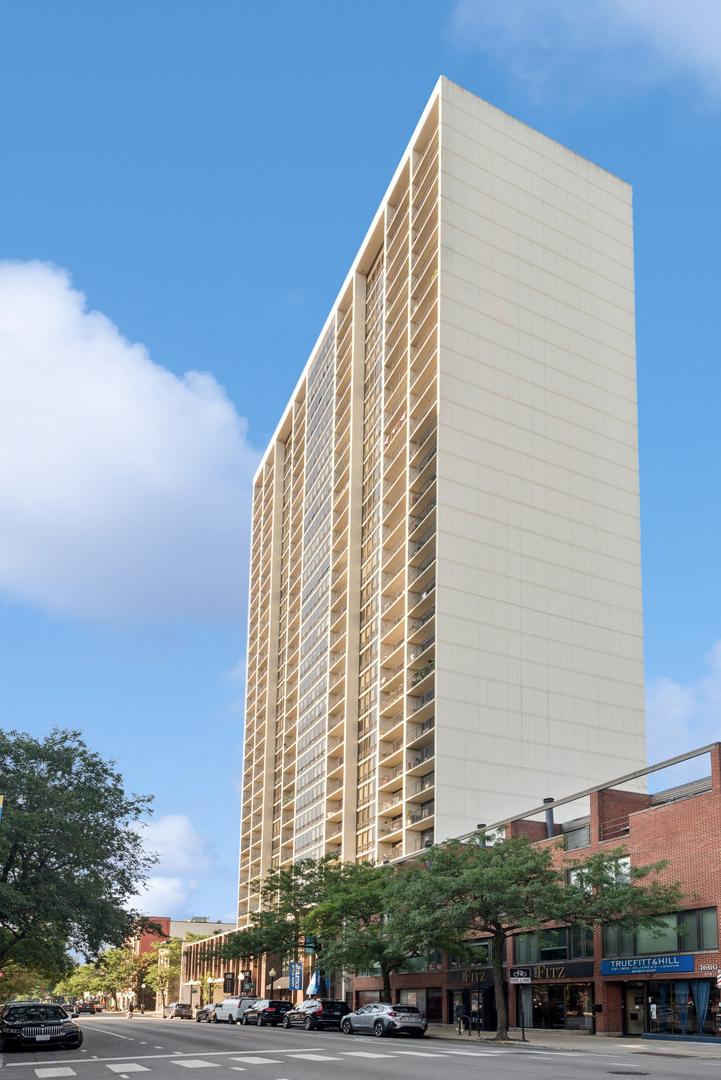 1636 N Wells St. #3008, Chicago, IL 60614