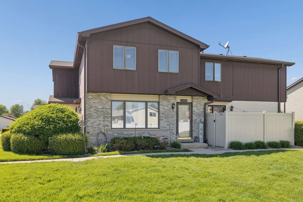 740 Brockwood Rd., New Lenox, IL 60451