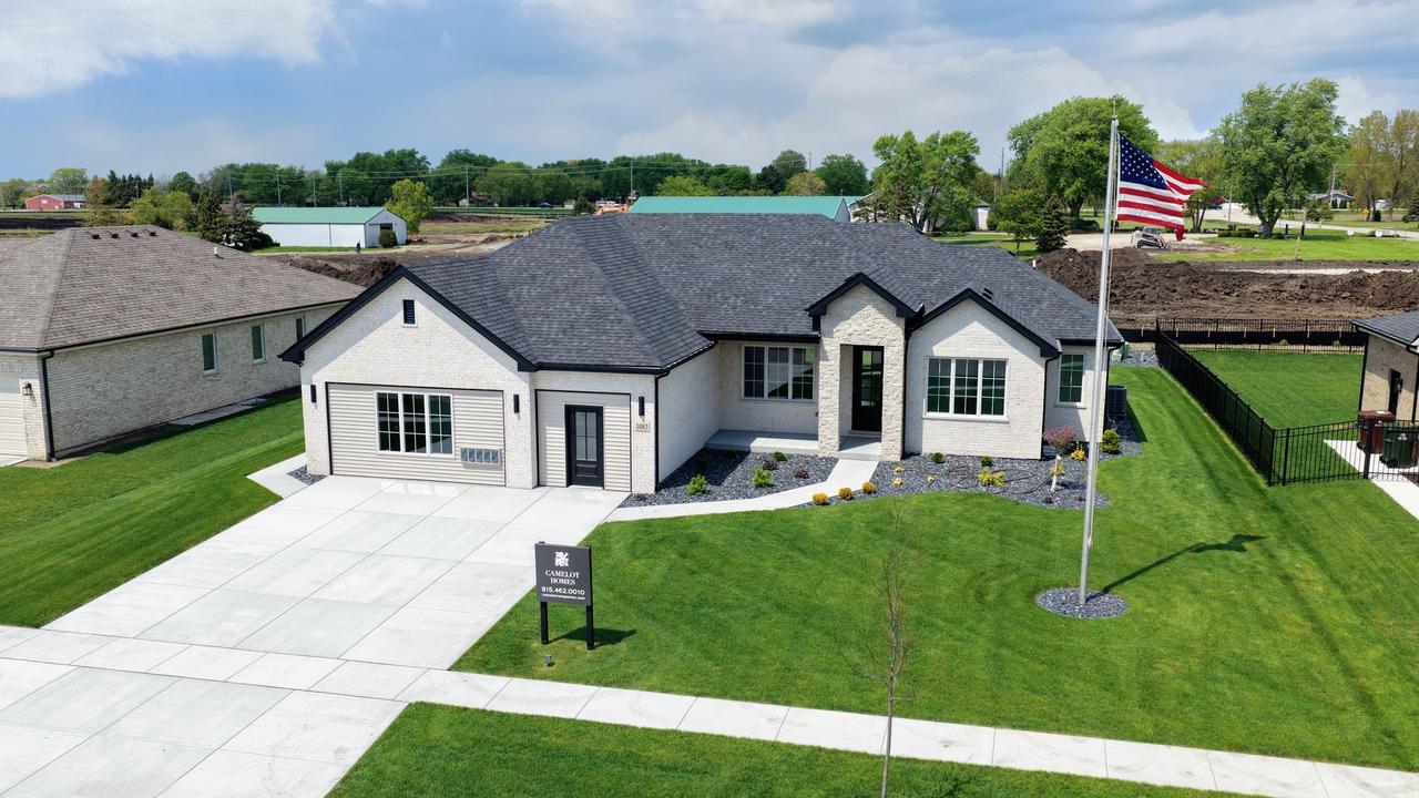 1083 Kinley Dr., New Lenox, IL 60451