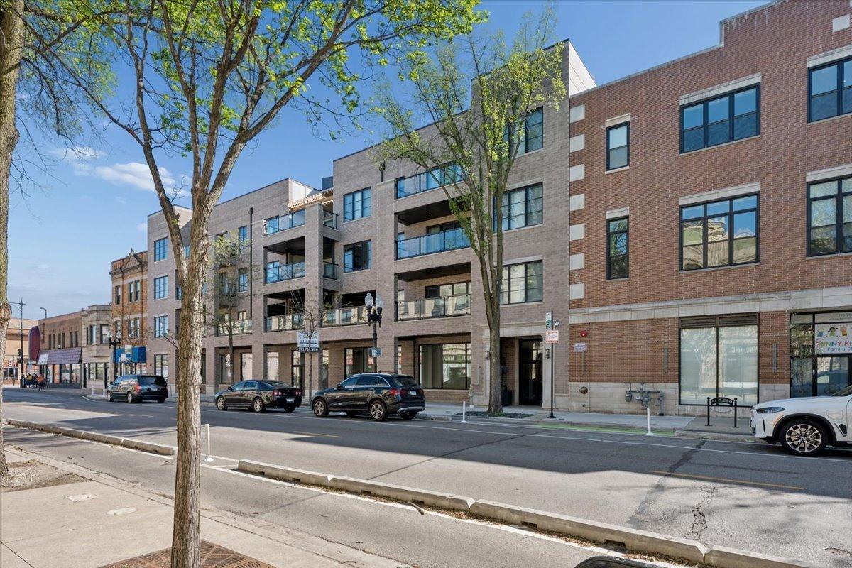 4537 N Clark St. #3C, Chicago, IL 60640