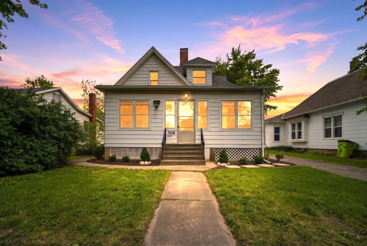306 E Oak St., Fairbury, IL 61739