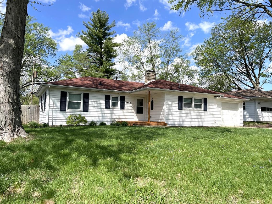 1608 Chevy Chase Dr., Champaign, IL 61821