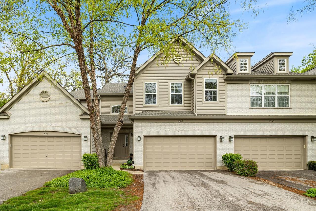 2833 Granite Ct., Crystal Lake, IL 60012