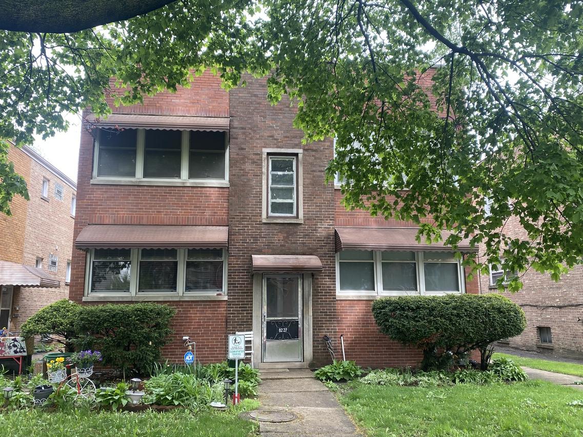 8227 Keating Ave. #1B, Skokie, IL 60076