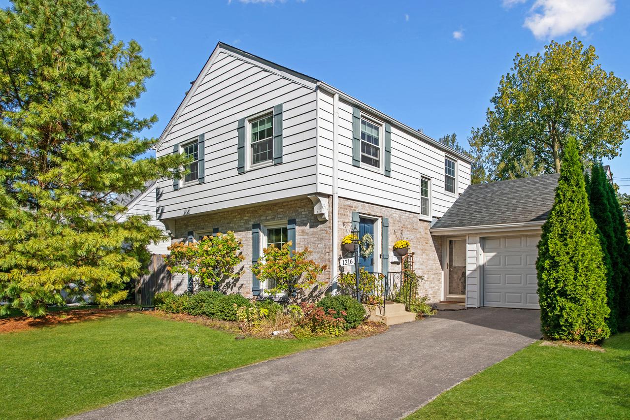 1216 16th St., Wilmette, IL 60091