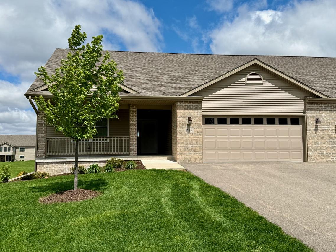 732 Keller Dr., Dixon, IL 61021