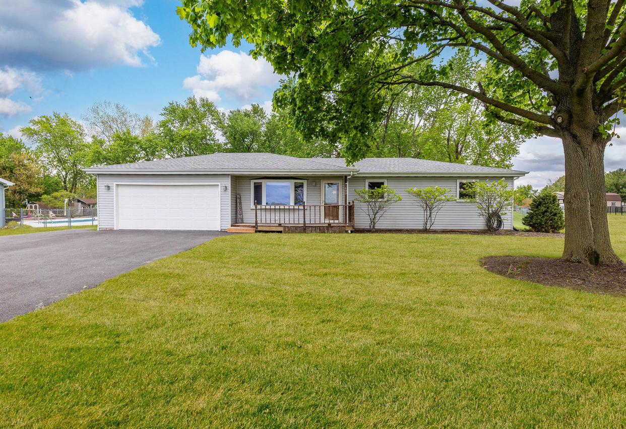 1400 Delaney Rd., New Lenox, IL 60451