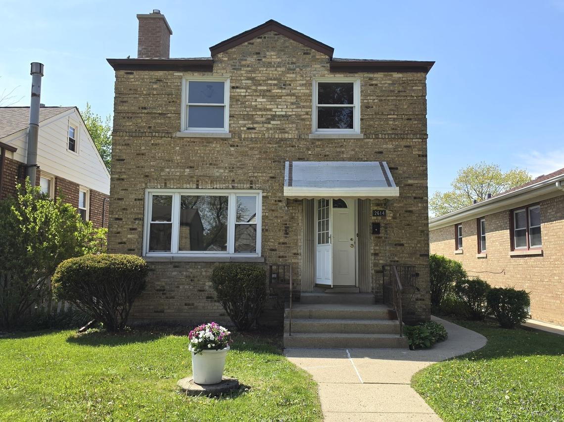 2614 Elm St., River Grove, IL 60171