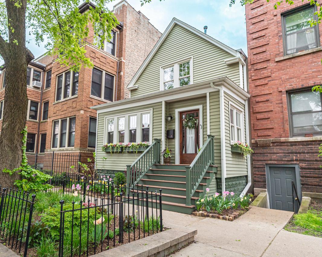 1443 W Catalpa Ave., Chicago, IL 60640