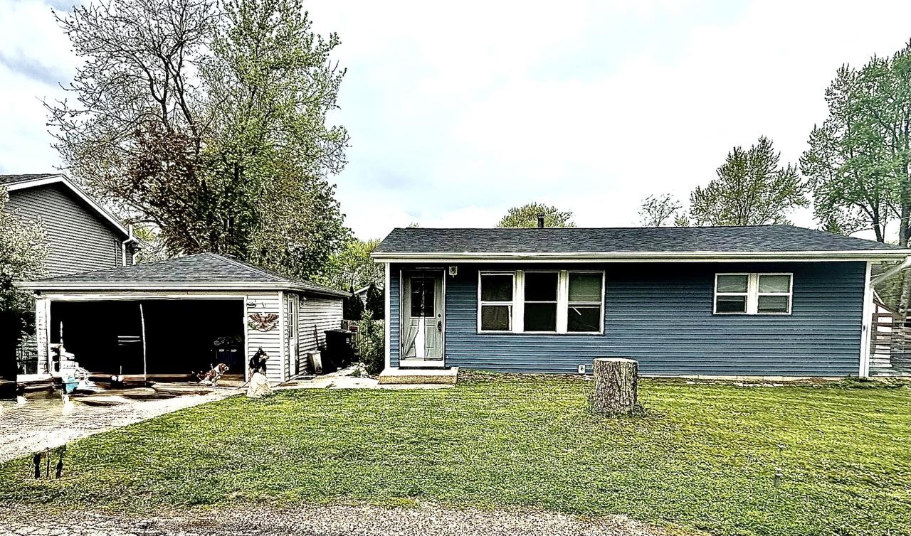 407 Santa Barbara Rd., Lakemoor, IL 60051