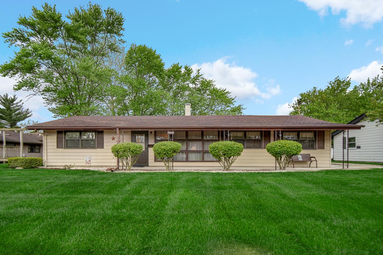 19050 Baker Ave., Country Club Hills, IL 60478