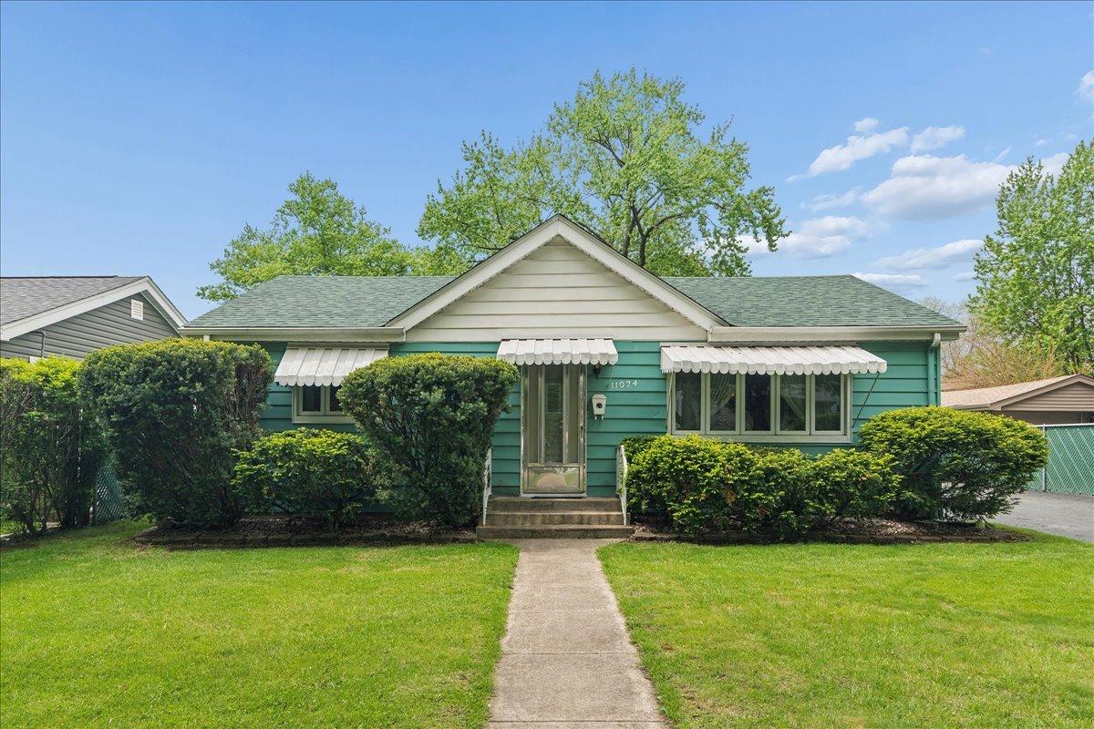 11024 Oxford Ave., Chicago Ridge, IL 60415