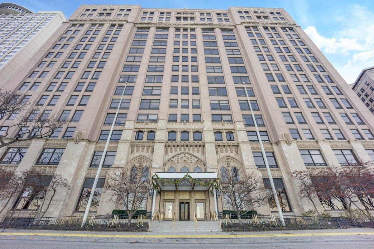 680 N Lake Shore Dr. #1313, Chicago, IL 60611