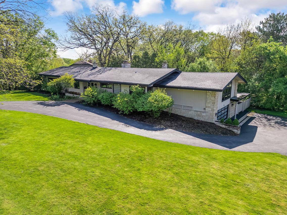 708 Woodland Ave., Hinsdale, IL 60521