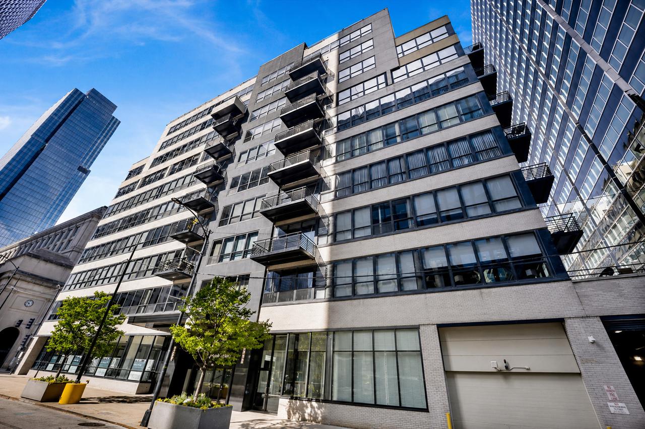 130 S Canal St. #715, Chicago, IL 60606