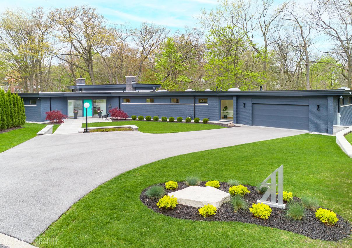 241 Melba Ln., Highland Park, IL 60035