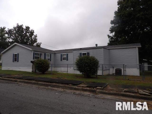 1014 Beulah St., Eldorado, IL 62930