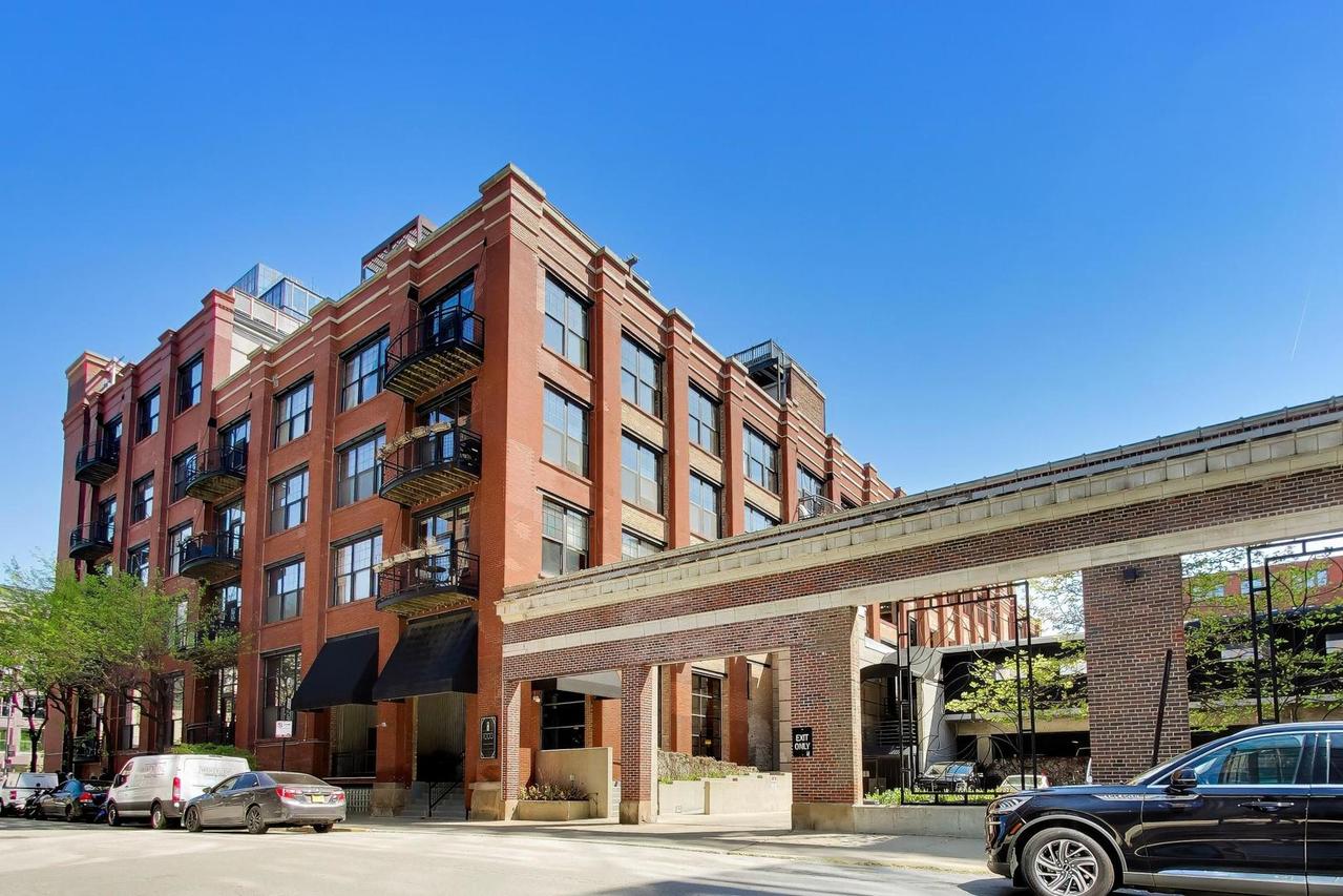1000 W Washington Blvd. #145, Chicago, IL 60607