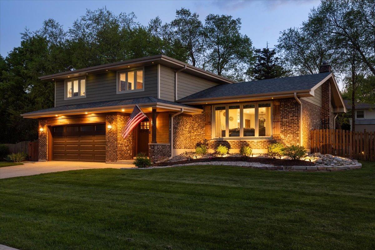 534 Summit Dr., Schaumburg, IL 60193