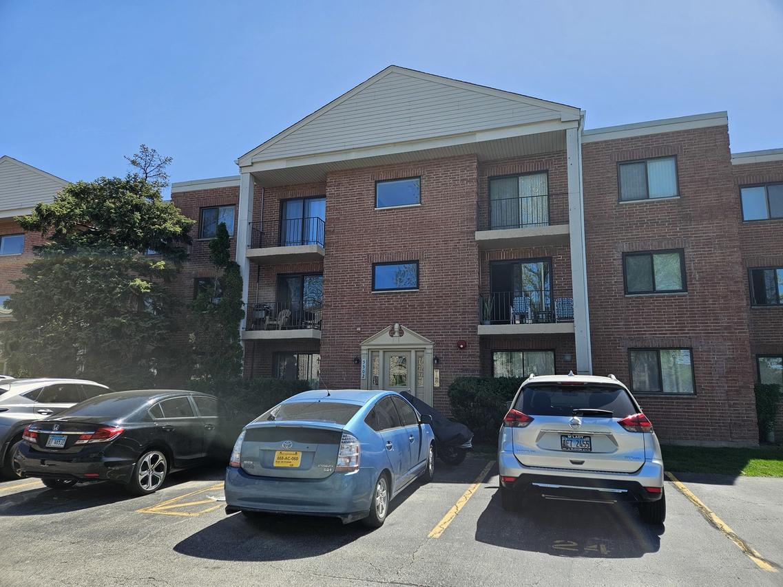 5502 Tinder Dr. #5, Rolling Meadows, IL 60008