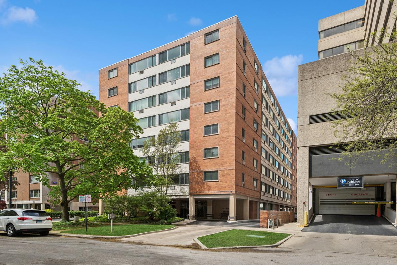 1516 Hinman Ave. #506, Evanston, IL 60201
