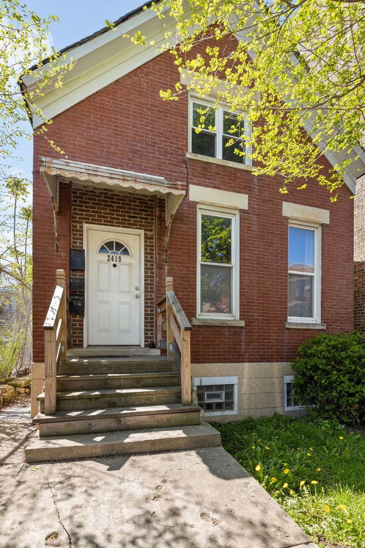 2419 W Augusta Blvd., Chicago, IL 60622