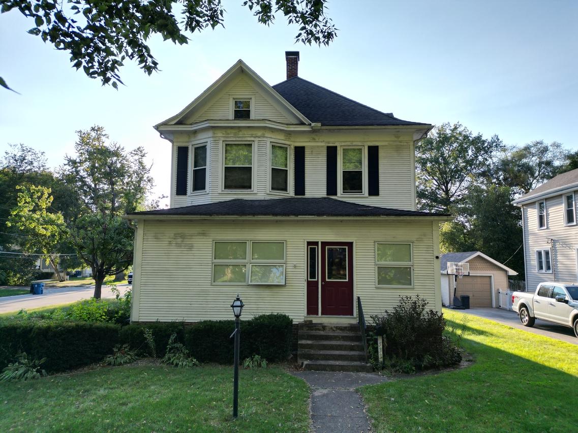 533 S 4th St., Watseka, IL 60970