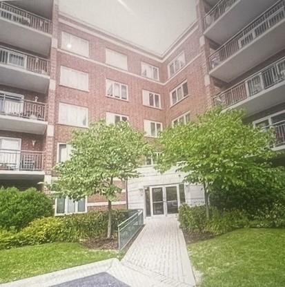 5255 N Riversedge Ter. #309, Chicago, IL 60630