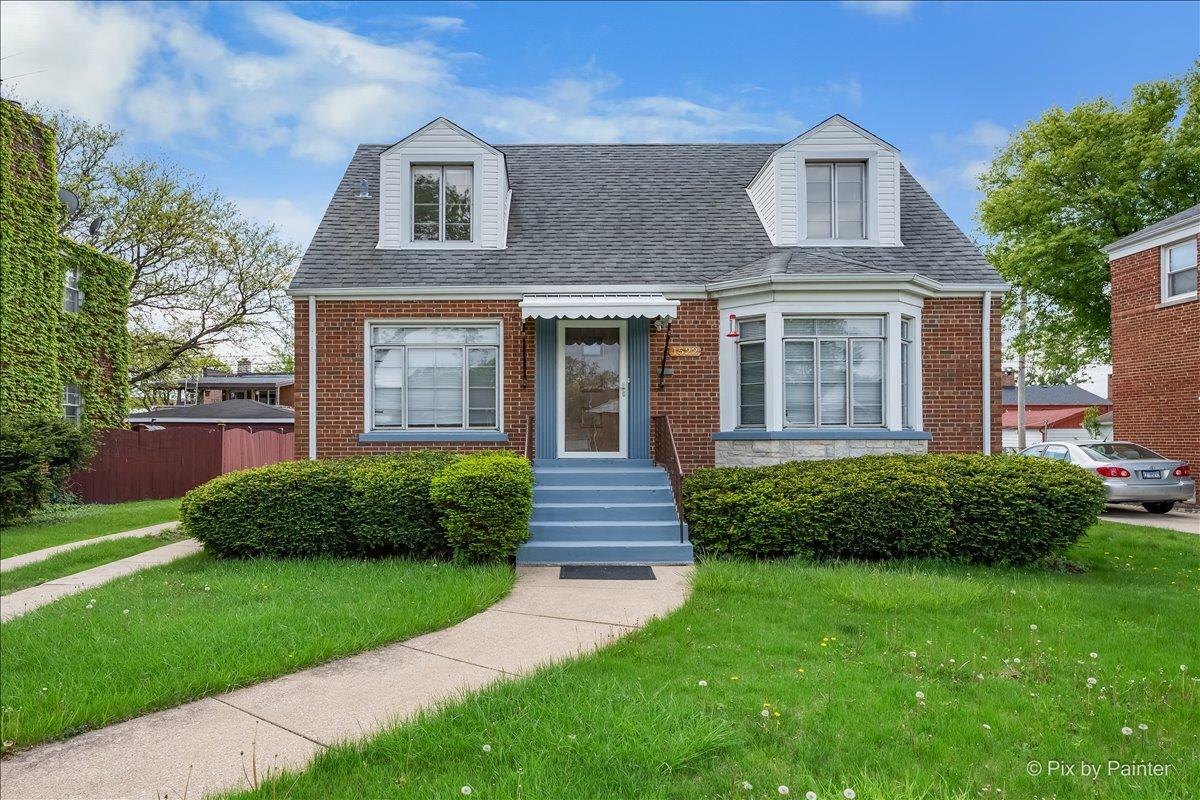 1522 Hull Ave., Westchester, IL 60154