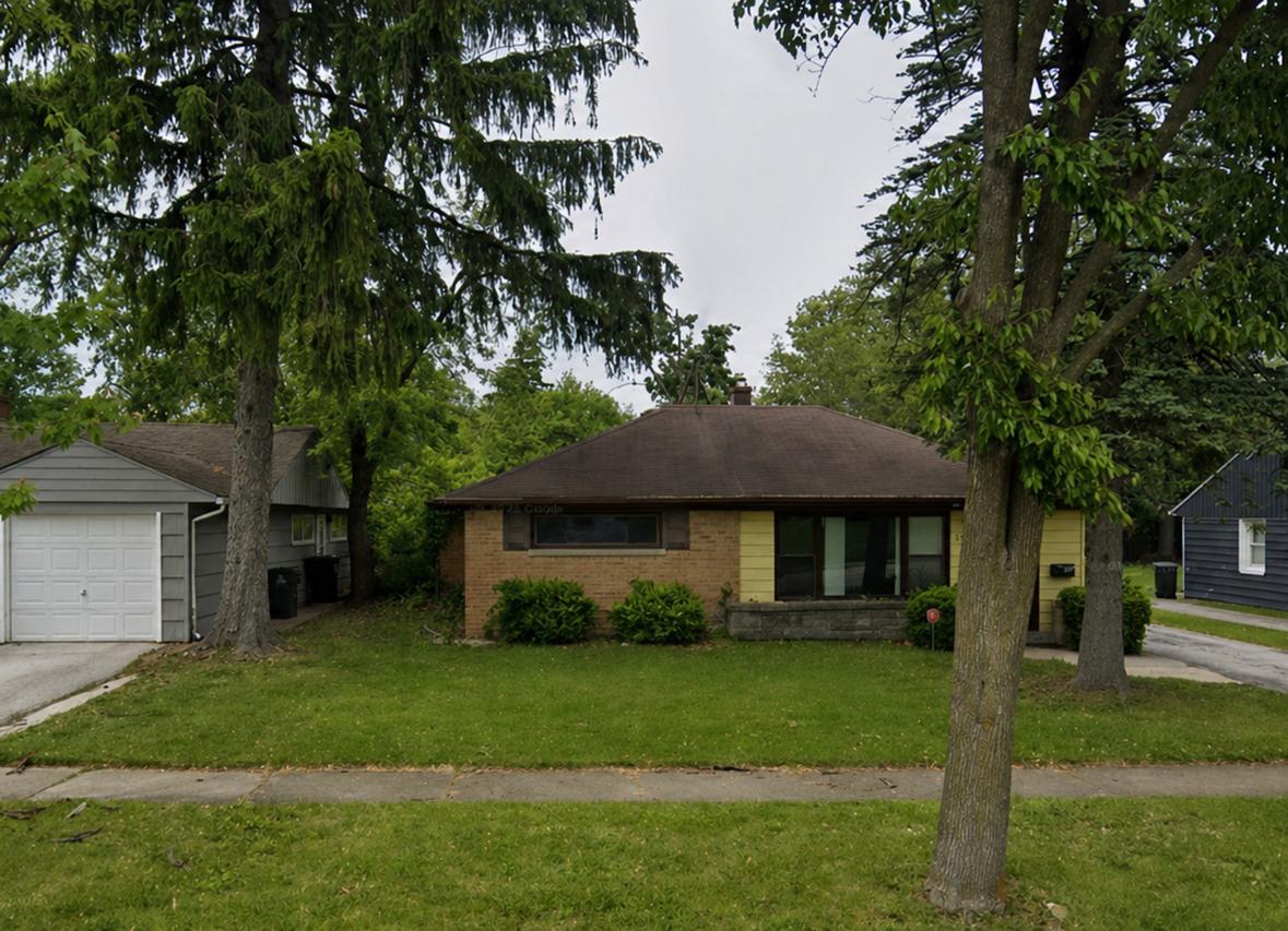 352 Indianwood Blvd., Park Forest, IL 60466