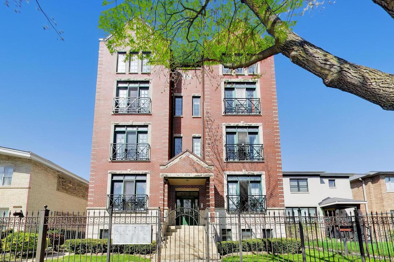 4210 N California Ave. #3N, Chicago, IL 60618