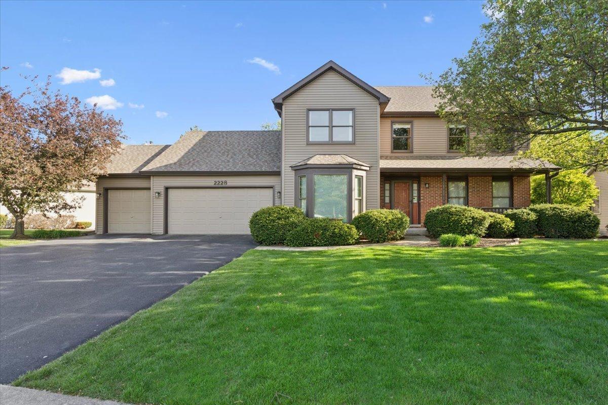 2228 Snapdragon Rd., Naperville, IL 60564